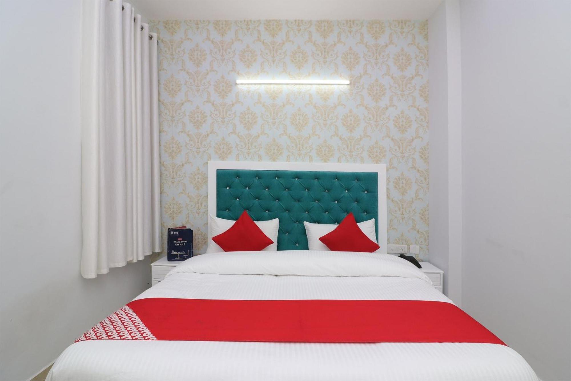 Hotel O The Grand Palace กาเซียบัด ภายนอก รูปภาพ