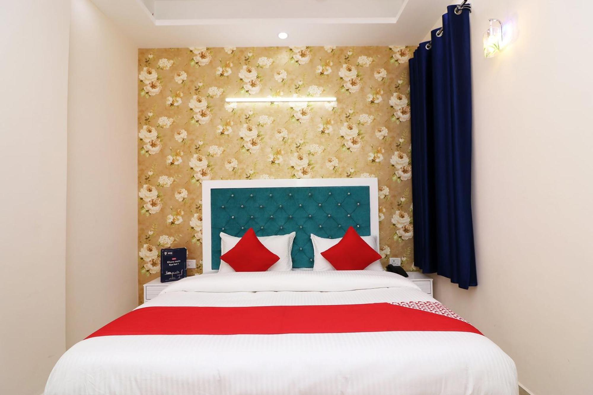 Hotel O The Grand Palace กาเซียบัด ภายนอก รูปภาพ